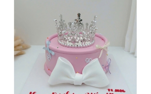 MẪU BÁNH KEM VƯƠNG MIỆN HOT 2026 – MÓN QUÀ NGỌT NGÀO TÔN VINH PHÁI ĐẸP