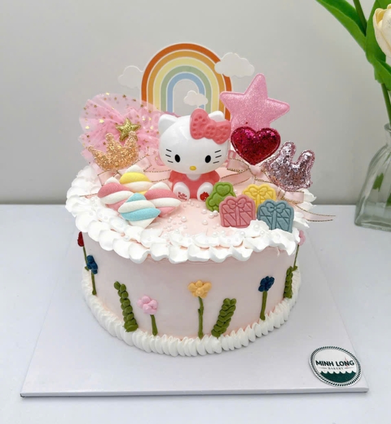Bánh kem dành cho bé gái lên 6 tuổi làm theo yêu cầu 