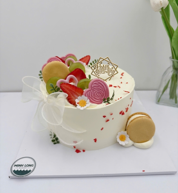 Bánh Kem trái cây tone trắng mix theo yêu cầu 
