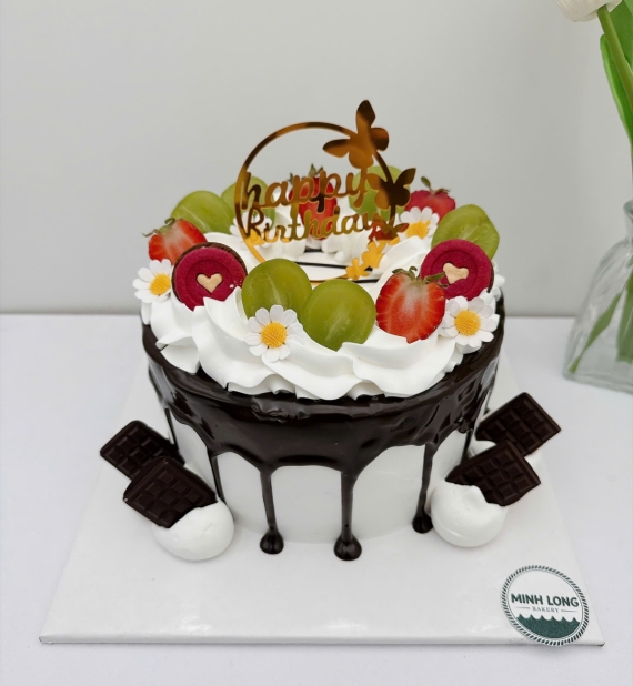 Bánh Kem trái cây kết hợp socola