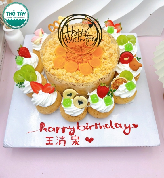 Bánh bông lan trứng muối kèm bánh su dai