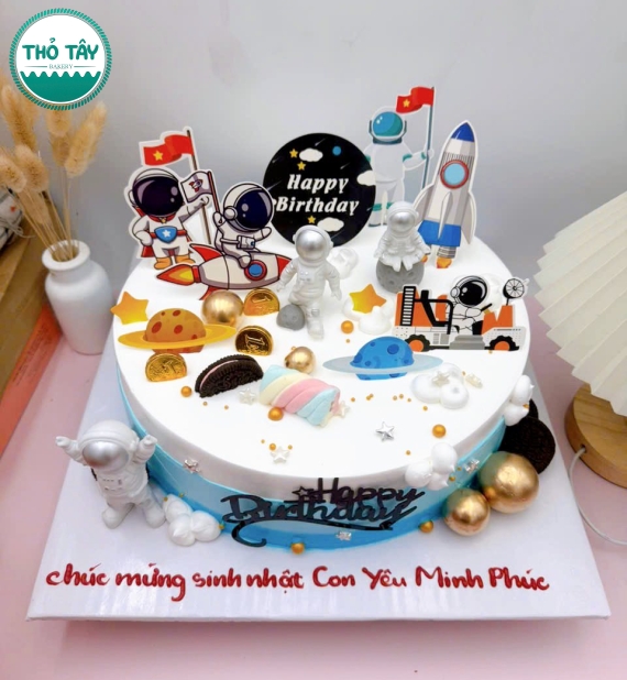 Bánh sinh nhật phi hành gia-mẫu bánh kem hot