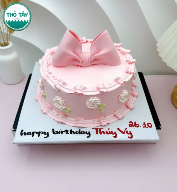 Bánh Kem tone hồng- nơ fondant