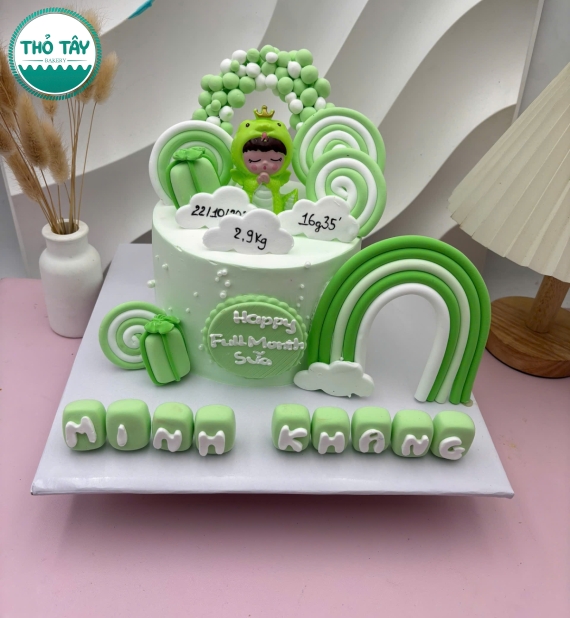 Mẫu bánh kem thôi nôi tuổi rắn cho bé trai