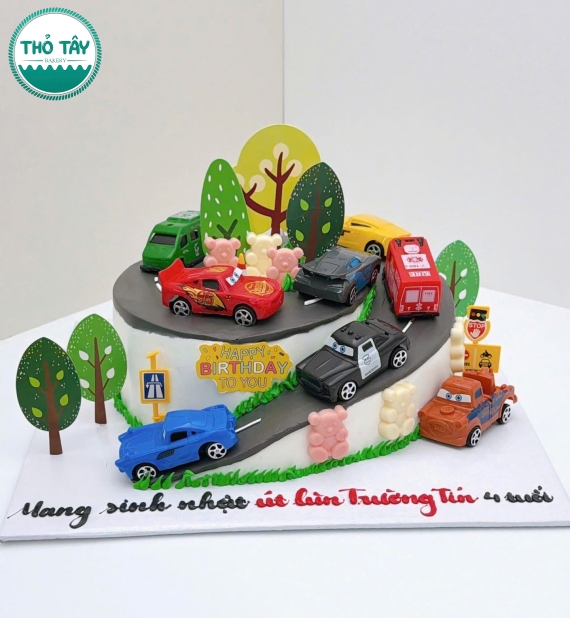 Bánh kem dành cho bé trai làm theo yêu cầu giao ở Long Hưng