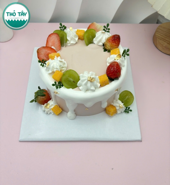 Bánh Kem trái cây hot 2025 mẫu đơn giản