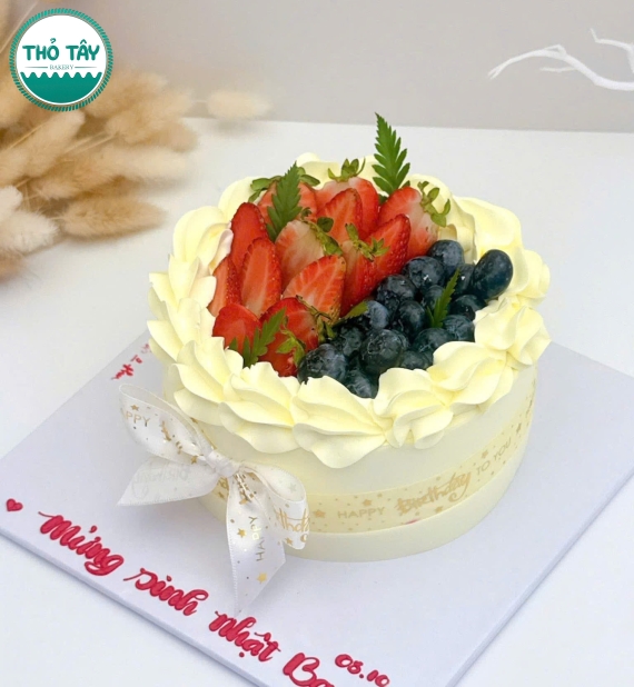 Bánh Kem trái cây mix vị dâu và nho