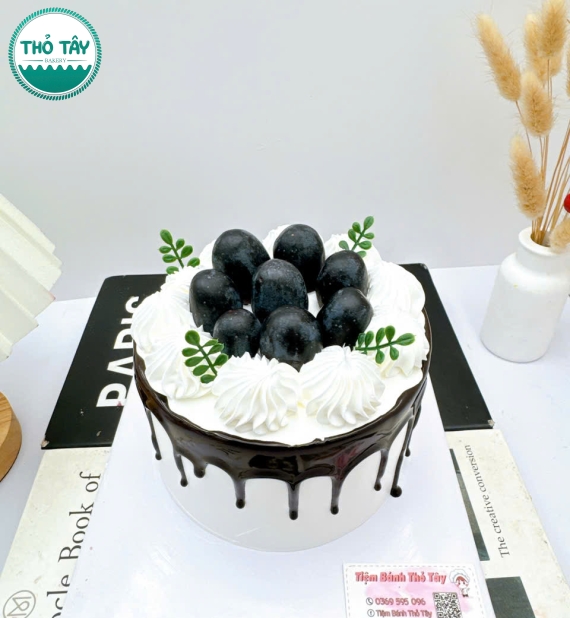 Bánh kem trang trí nho mẫu bánh làm theo yêu cầu