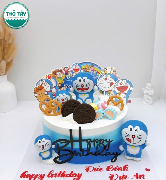 Bánh kem đô rê mon dành cho bé trai