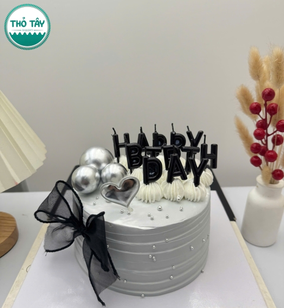 Bánh Kem dành cho nữ tone xám đen