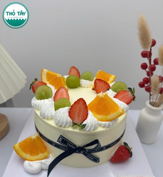 Bánh Kem trái cây mix theo yêu cầu khách hàng