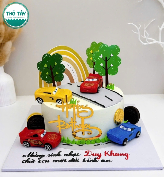 Bánh kem dành cho bé trai yêu thích xe ô tô hot 2026