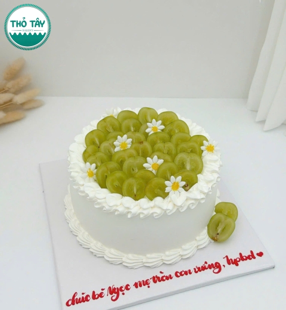 Bánh Kem mix nho xanh tại Thới Lai