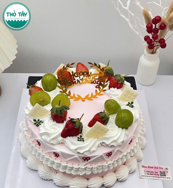 Bánh Kem trái cây trang trí theo yêu cầu khách hàng