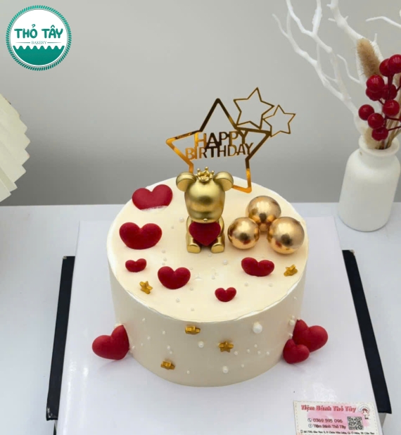 Bánh kem dành cho bé gái tone đỏ trái tim