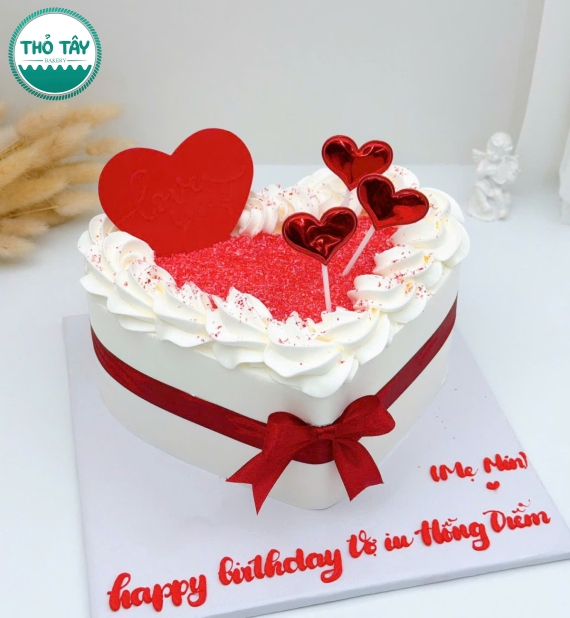 Bánh Kem tone đỏ tặng mẹ 8/3