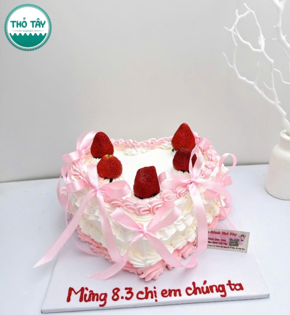Bánh Kem trái cây tặng trái tim tặng 8/3