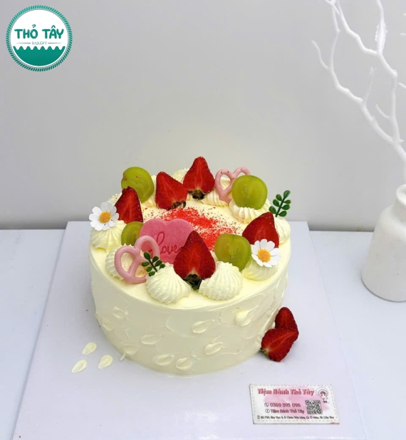 Bánh Kem trái cây hot tại Trường Lạc