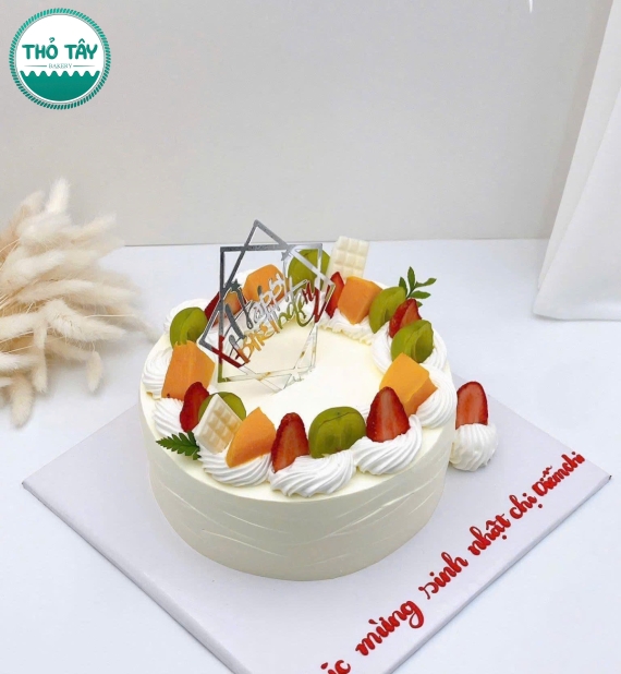 Bánh Kem trái cây size vừa tặng chị gái 