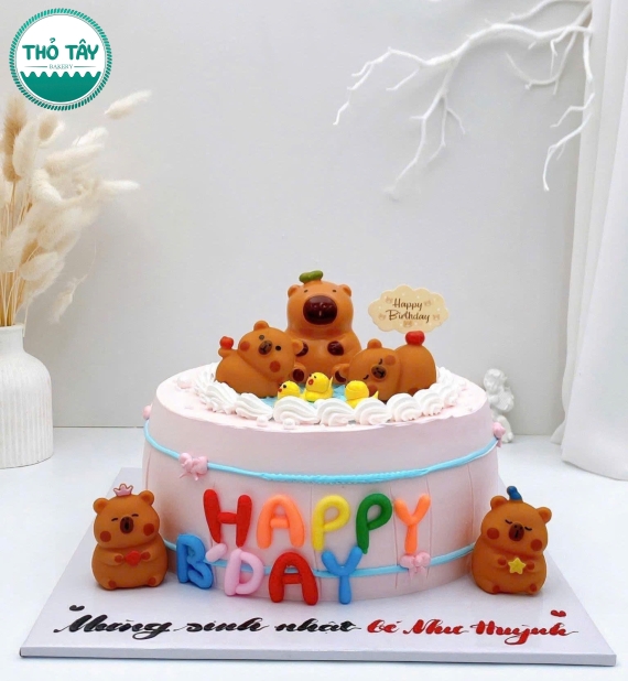 Bánh kem làm theo yêu cầu của bé gái