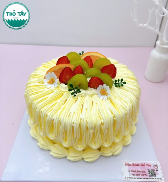 Bánh Kem trái cây hot tặng em gái 