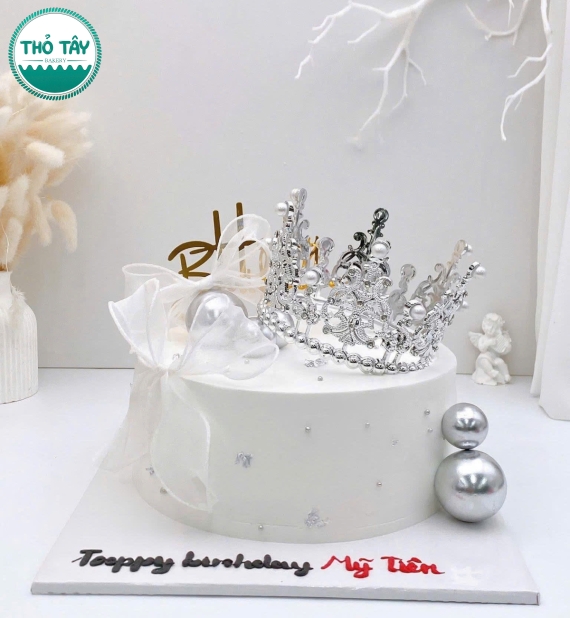 Mẫu bánh kem tặng sinh nhật con gái yêu 18 tuổi mẫu đẹp