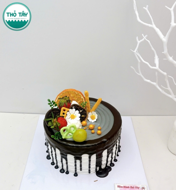 Bánh Kem trái cây kết hợp socola hot tại Cần Thơ