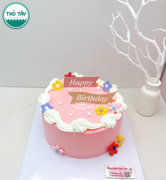 Bánh Kem chúc mừng sinh nhật bạn tone hồng 