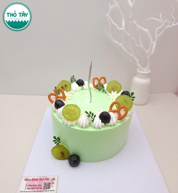 Bánh Kem trái cây tone màu xanh cây 