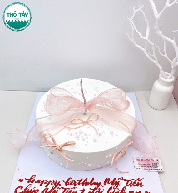 Bánh Kem sinh nhật tone hồng tặng bạn thân 