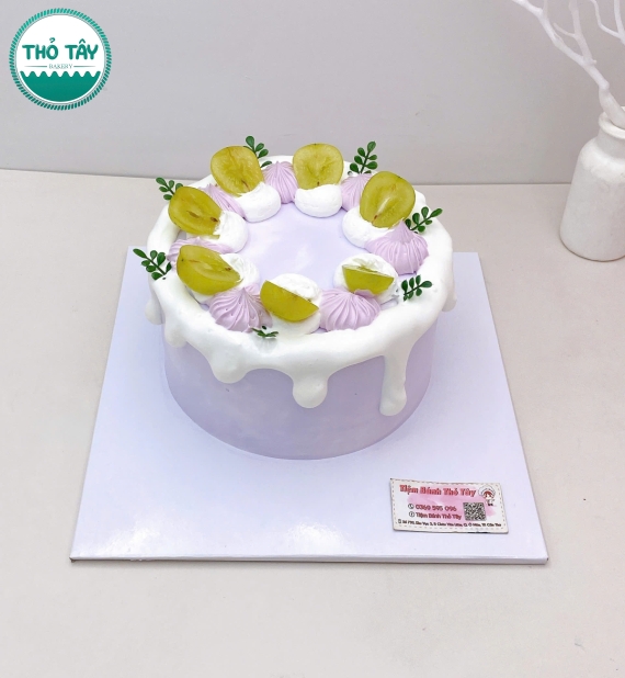 Bánh Kem Trái Cây mix nho xanh 