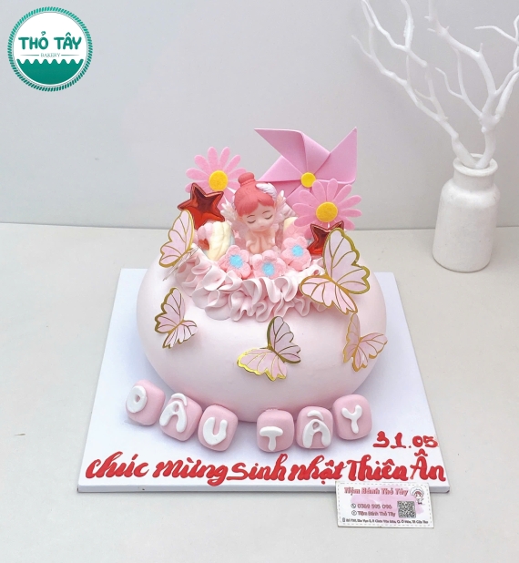 Bánh Kem dành cho bé gái tone hồng tạo hình công chúa xinh