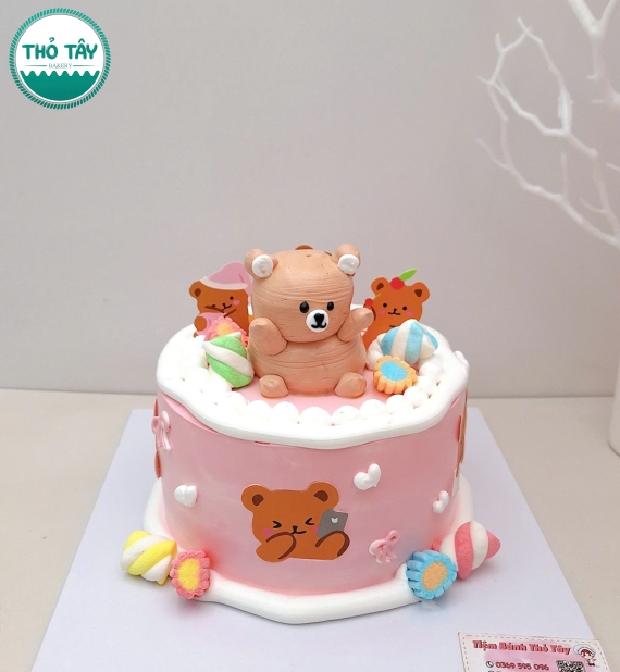 Bánh Kem dành cho bé gái tone hồng mix gấu đáng yêu 