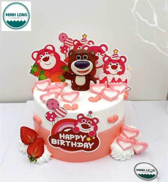 Bánh kem dành cho bé gái yêu thích gấu dâu năm nay 