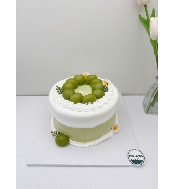 Bánh Kem tạo hình kết hợp nho xanh 