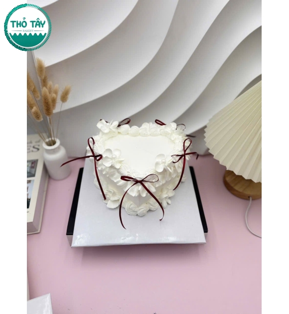 Bánh Kem Trái Tim dành cho nữ nhẹ nhàng