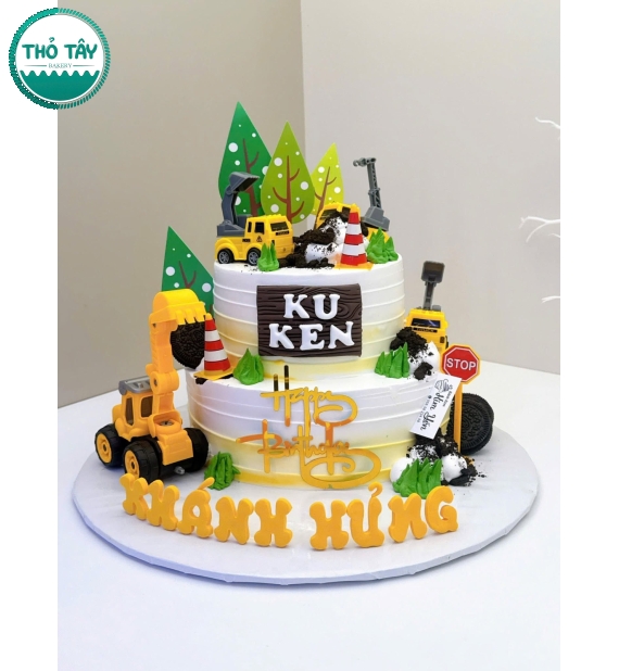 Bánh sinh nhật 2 tầng cho bé trai xe múc,xe cẩu tại cần thơ