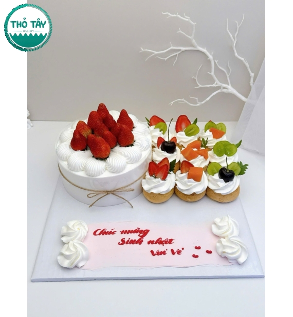 Sét bánh su dai và bánh kem tặng sinh nhật em