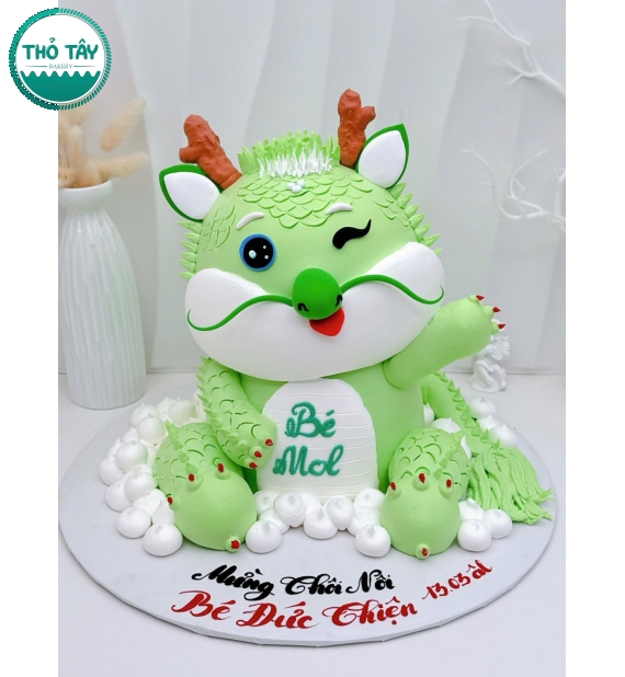 Bánh Kem thôi nôi dành cho bé trai tuổi rồng hot 2025