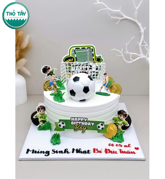 Bánh  kem cho bé trai thích bóng đá