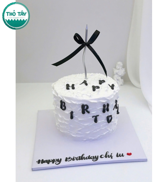 Bánh kem tone trắng chữ happy birthday