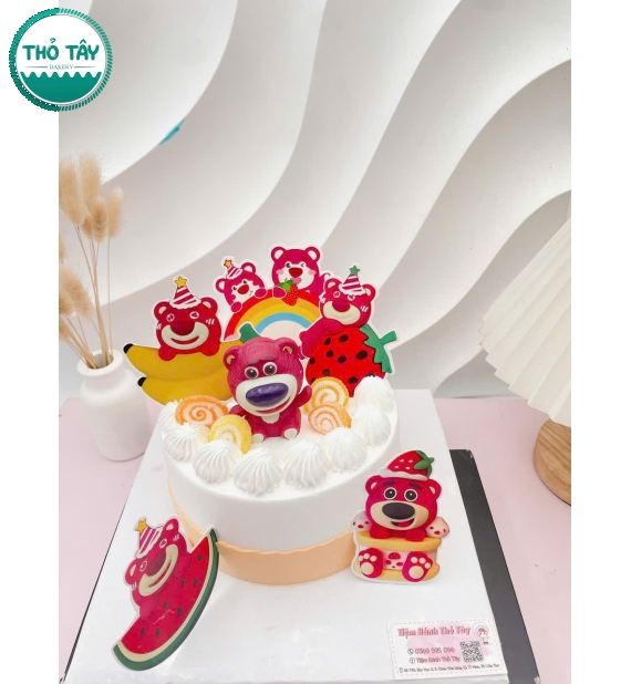 Bánh kem dành cho sinh nhật bé gái gấu dâu hồng