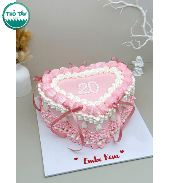 Bánh kem style Hàn trái tim tone hồng