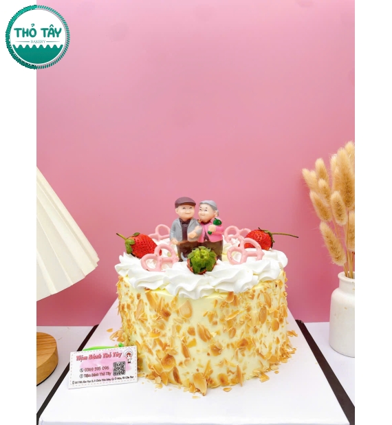 Bánh Kem tặng ba mẹ vị phô mai sữa tươi hạnh nhân