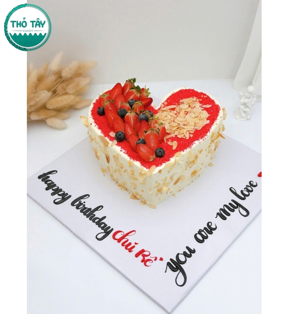 Bánh Kem phô mai sữa tươi mix hạnh nhân cao cấp