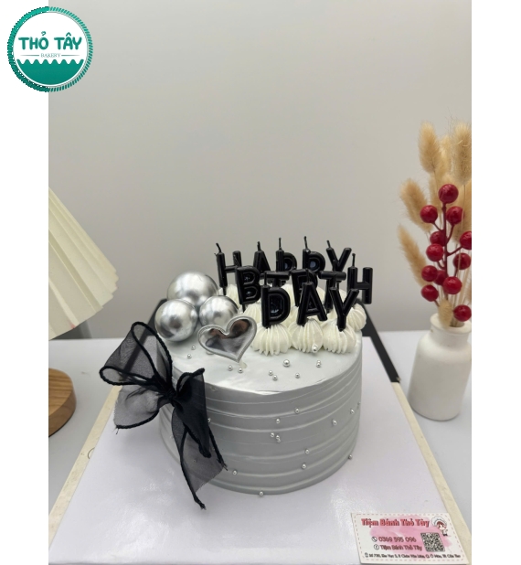 Bánh Kem dành cho nữ tone xám đen