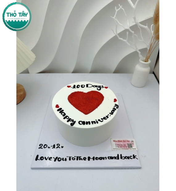 Bánh kem mẫu đẹp trái tim tone đỏ 