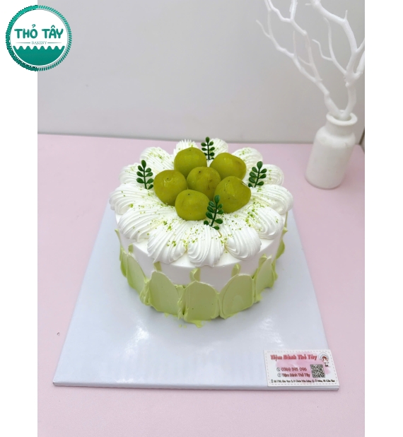 Bánh Kem trái cây hot tại Cần Thơ mix nho xanh