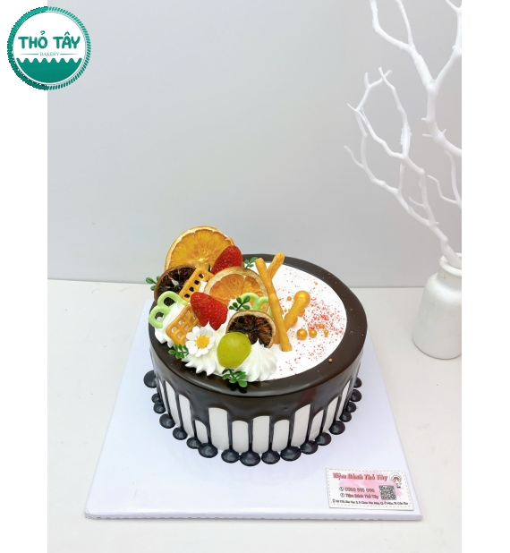Bánh Kem trái cây kết hợp socola hot tại Cần Thơ
