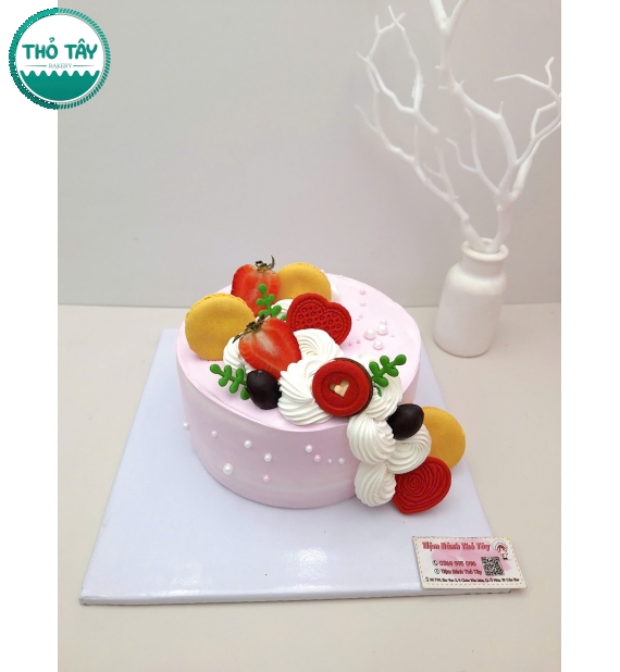 Bánh Kem trái cây mix trái cây tone hồng hot 